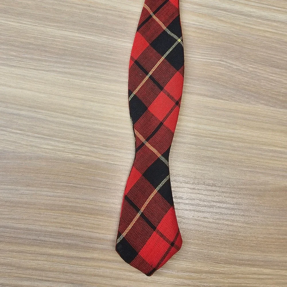 VINTAGE 50s Lumberjack Wool Self Bow Tie Mens Red Black Plaid Tartan Holiday Ivy